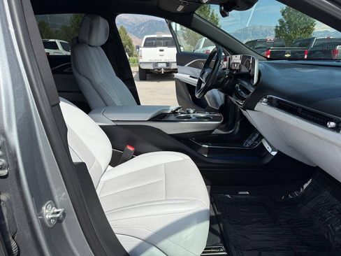 Used 2024 Cadillac Lyriq Sport AWD/4WD image 19