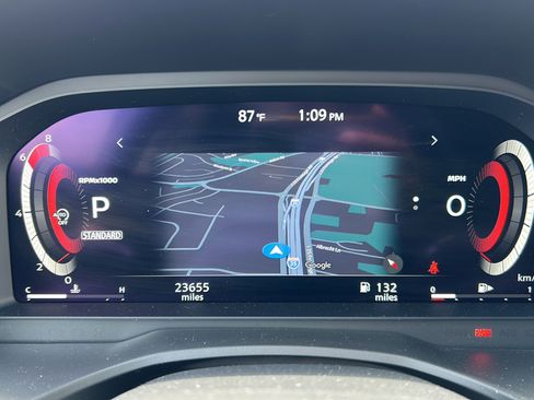 Used 2025 Nissan Rogue Platinum FWD image 28