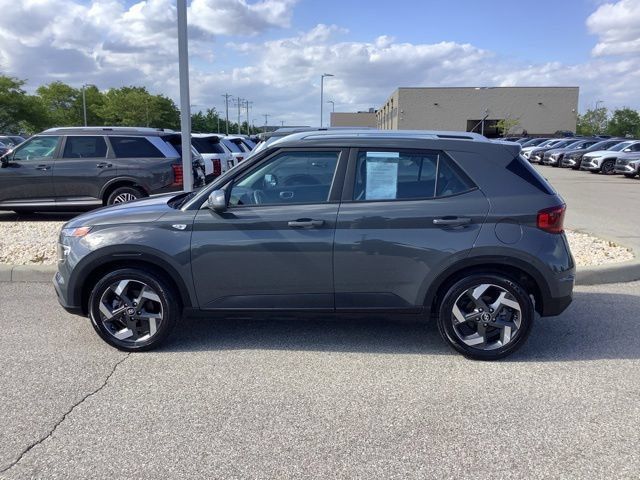 Used 2026 Hyundai Venue SEL FWD image 34