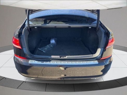 Used 2021 Volkswagen Passat 2.0T R-Line image 4