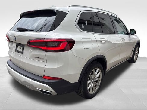 Used 2022 BMW X5 xDrive40i w/ Premium Package AWD/4WD image 3