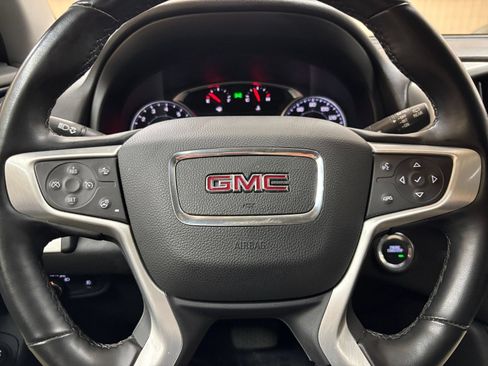 Used 2024 GMC Terrain SLT AWD/4WD image 25