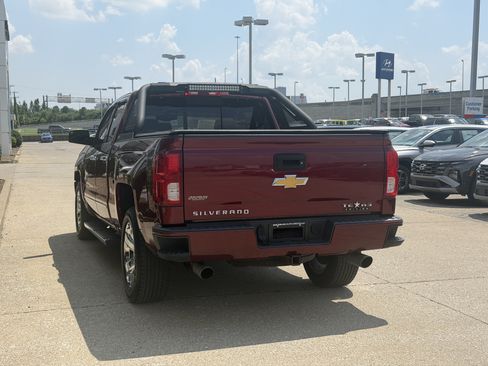 Used 2017 Chevrolet Silverado 1500 LTZ Z71 AWD/4WD image 7