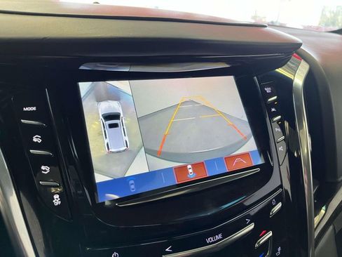 Used 2018 Cadillac Escalade Platinum image 31