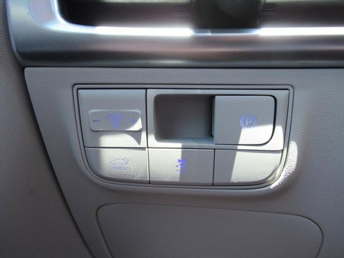 Used 2025 Hyundai Tucson Limited FWD image 22
