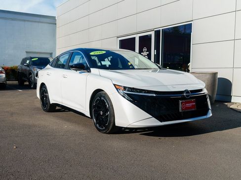 New 2026 Nissan Sentra SR w/ SR Premium Package image 28