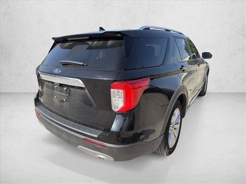 Certified 2023 Ford Explorer Limited w/ Limited Technology Package RWD image 5