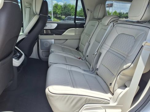 Used 2020 Lincoln Navigator Black Label w/ Cargo Convenience Package AWD/4WD image 26
