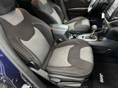 Used 2014 Jeep Cherokee Latitude image 25