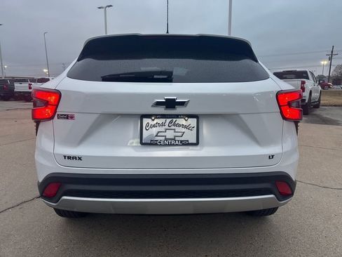 New 2026 Chevrolet Trax LT w/ LPO, Blackout Package image 4
