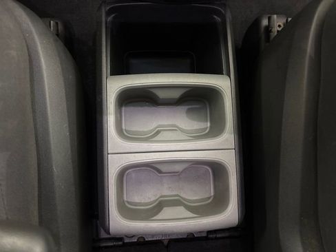 Used 2010 Dodge Grand Caravan SXT image 40