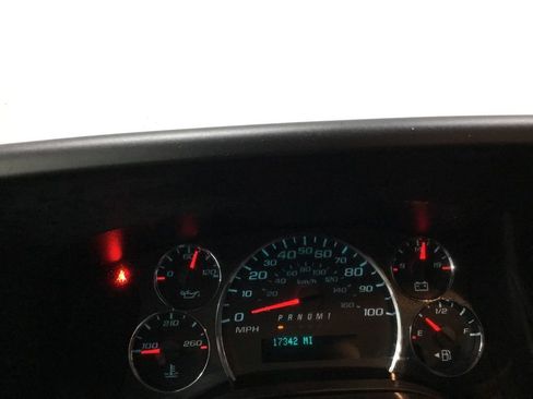 Used 2023 GMC Savana 2500 w/ Driver Convenience Package image 27