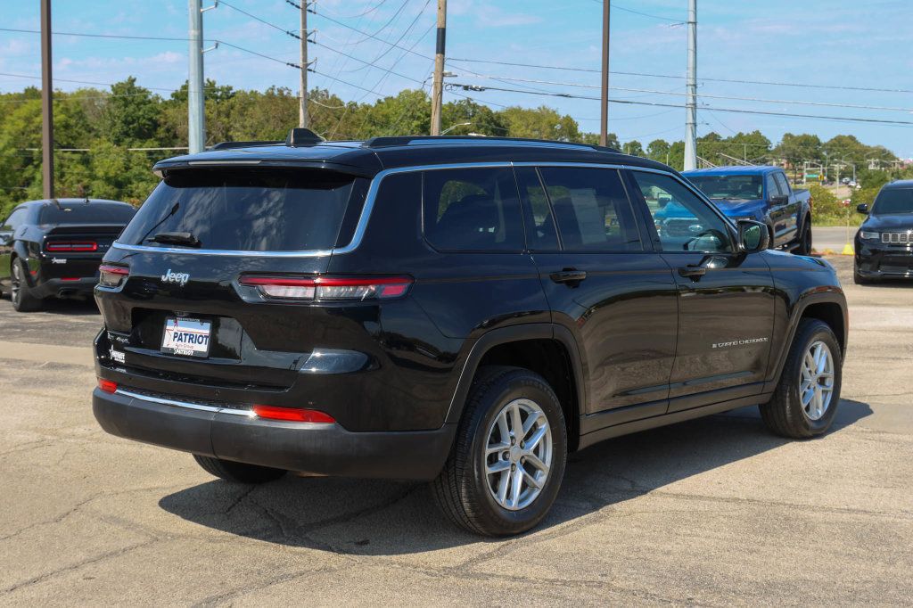 Used 2023 Jeep Grand Cherokee L Laredo AWD/4WD image 3