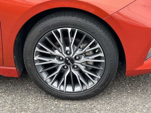 Used 2023 Kia Forte GT-Line w/ GT-Line Premium Package image 8