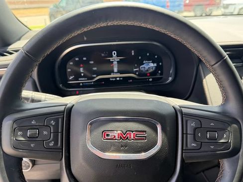 Used 2024 GMC Yukon XL AT4 w/ Technology Package AWD/4WD image 23