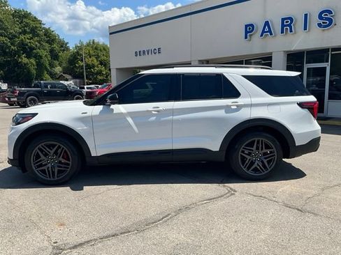 Used 2025 Ford Explorer ST-Line w/ Premium Package RWD image 2