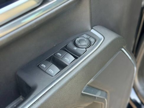 Used 2024 Chevrolet Silverado 1500 LT w/ Protection Package AWD/4WD image 21