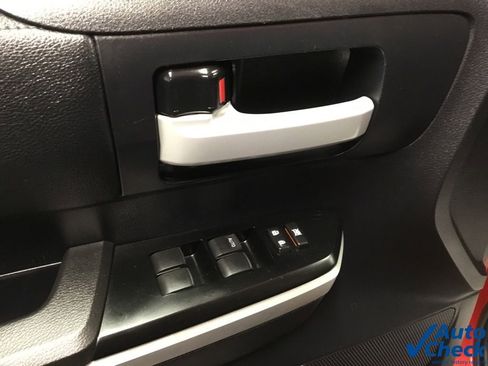 Used 2014 Toyota Tundra SR5 image 26