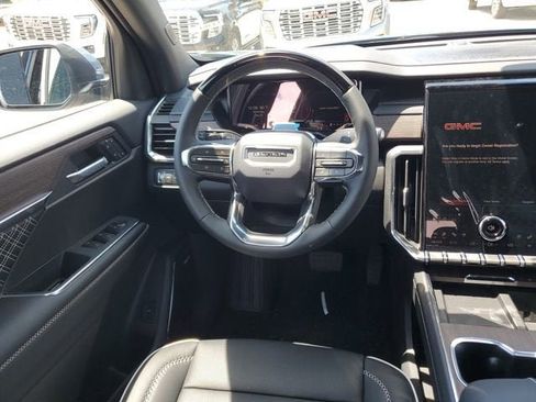 New 2026 GMC Acadia Denali w/ Super Cruise Package FWD image 13