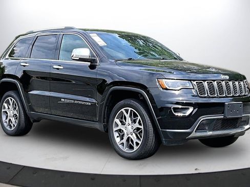 Certified 2022 Jeep Grand Cherokee Limited w/ Tech Group AWD/4WD image 2