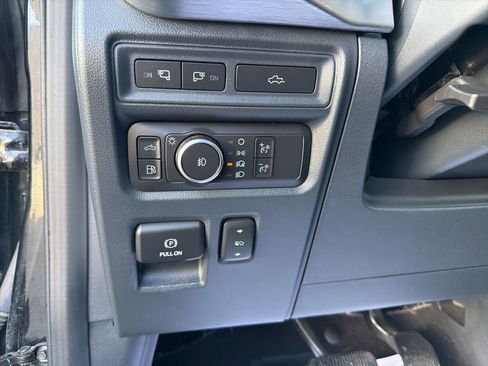 Used 2021 Ford F150 Lariat w/ Max Trailer Tow Package image 21