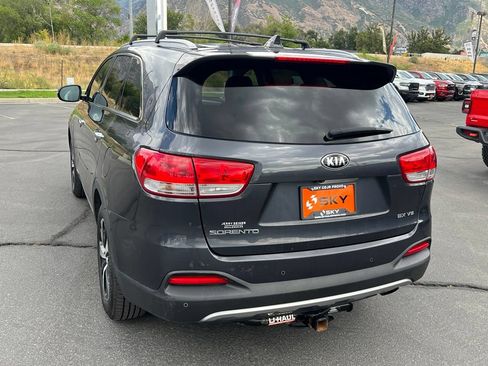 Used 2017 Kia Sorento EX w/ EX V6 Premium Package AWD/4WD image 11