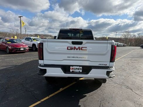 New 2026 GMC Sierra 2500 AT4 w/ AT4 Premium Plus Package AWD/4WD image 5