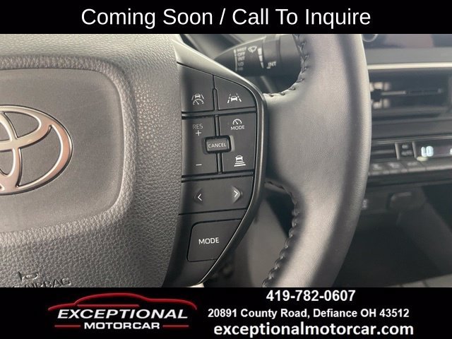 Used 2025 Toyota Prius LE FWD image 38