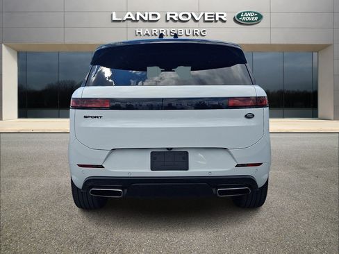 Used 2023 Land Rover Range Rover Sport SE Dynamic AWD/4WD image 3
