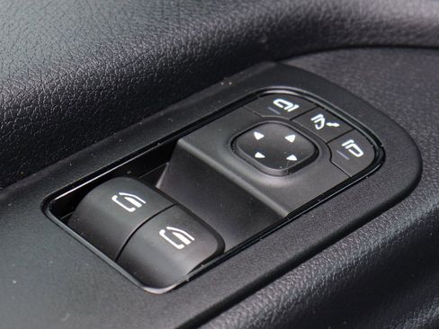 Used 2021 Mercedes-Benz Sprinter 2500 image 20