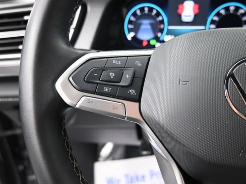 Used 2025 Volkswagen Atlas Cross Sport SE FWD image 35