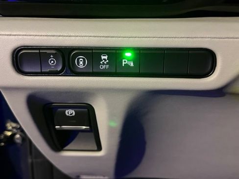 Used 2026 Acura MDX SH-AWD w/ Technology Package image 18