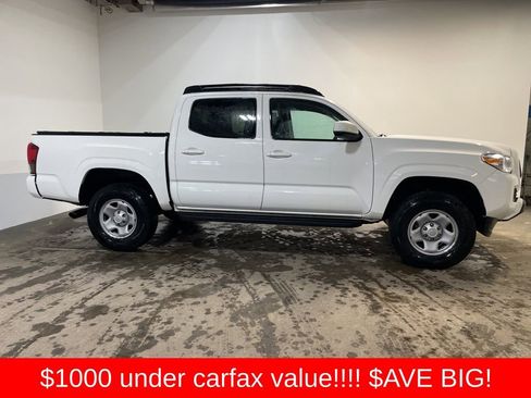 Used 2023 Toyota Tacoma SR image 3