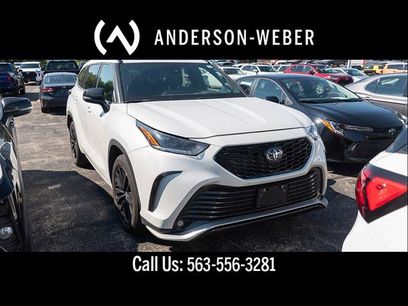Used 2024 Toyota Highlander XSE