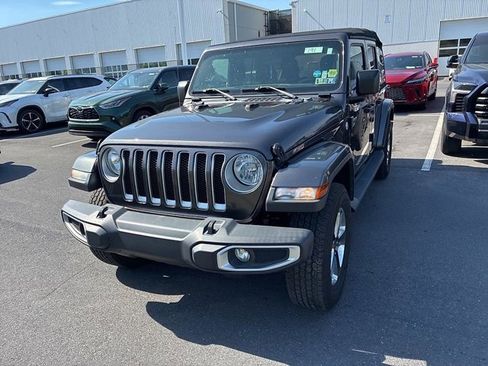 Used 2018 Jeep Wrangler Unlimited Sahara AWD/4WD image 20