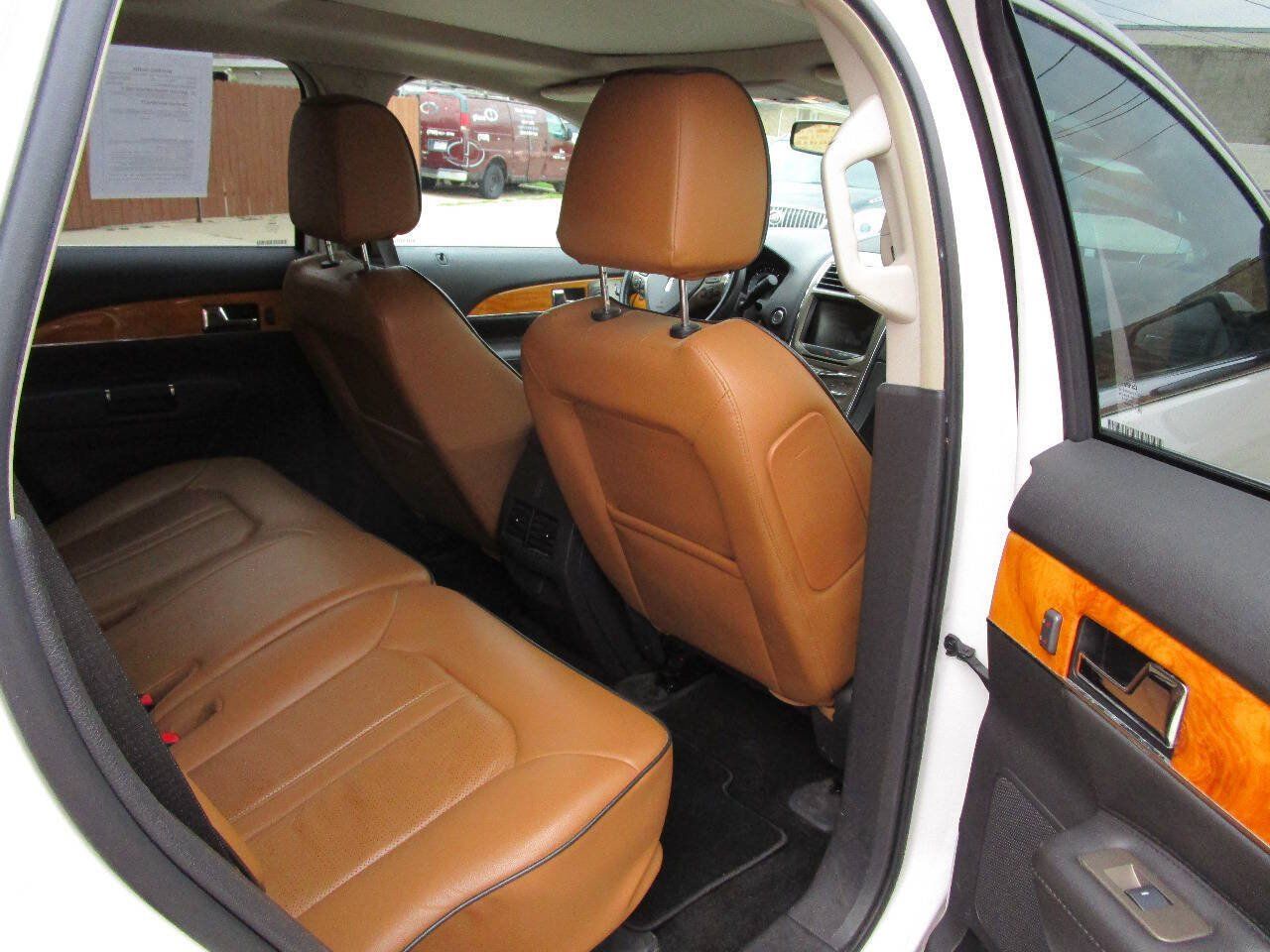 Used 2015 Lincoln MKX AWD w/ Equipment Group 102A image 23