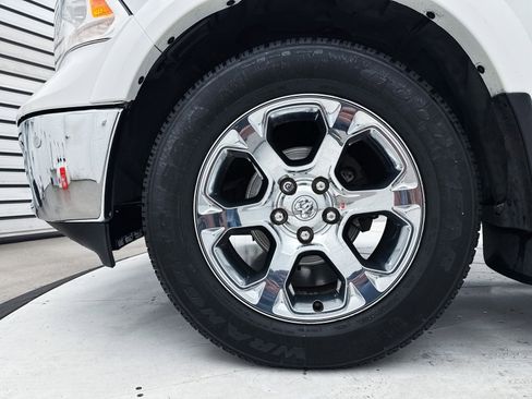 Used 2016 RAM 1500 Laramie w/ Convenience Group image 10