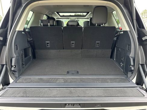 New 2026 Lincoln Navigator Reserve AWD/4WD image 28
