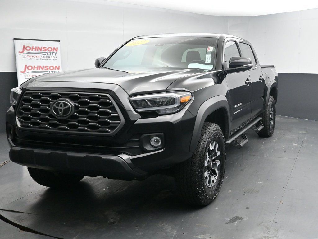 Used 2022 Toyota Tacoma TRD Off-Road AWD/4WD image 4