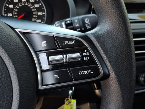 Used 2021 Kia Seltos LX image 25