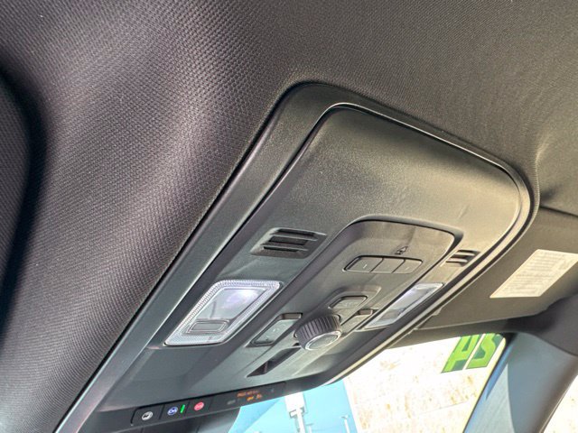 Used 2024 GMC Yukon Denali w/ LPO, Floor Liner Package AWD/4WD image 28