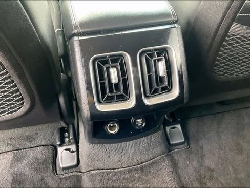 Used 2021 Kia Sorento LX FWD image 31