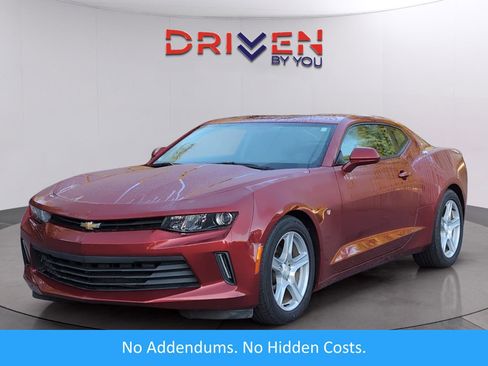 Used 2016 Chevrolet Camaro LT image 1