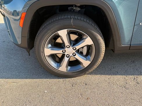 New 2026 Jeep Grand Cherokee L Limited image 32