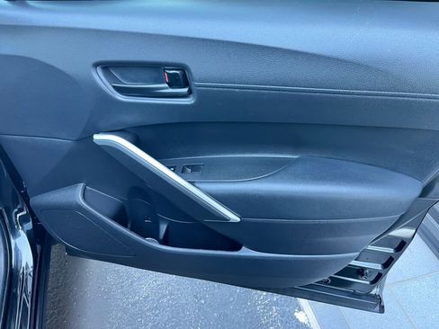 Used 2022 Toyota Corolla Cross LE w/ Moonroof Package image 30