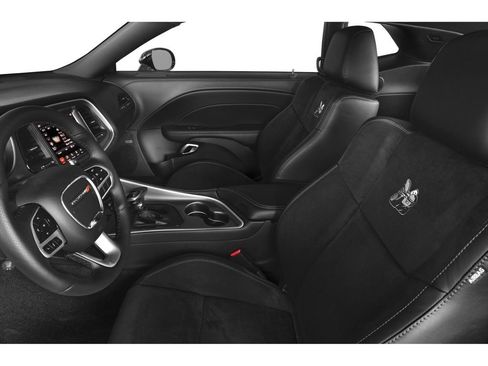 Used 2022 Dodge Challenger R/T Scat Pack RWD image 6