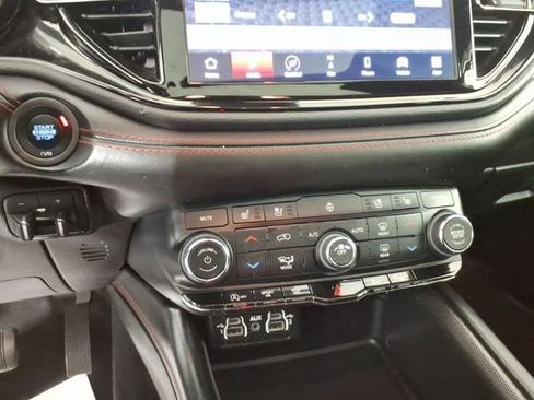 Used 2023 Dodge Durango GT AWD/4WD image 23