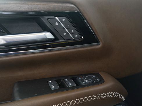 Used 2025 GMC Yukon XL Denali Ultimate w/ LPO, Floor Liner Package image 24