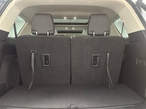 Used 2021 GMC Acadia Denali w/ Denali Technology Package FWD image 14