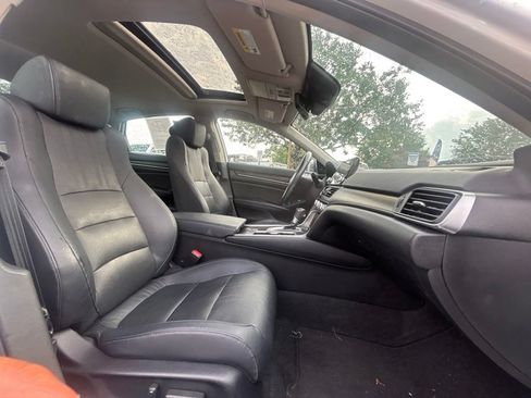 Used 2018 Honda Accord EX-L image 24